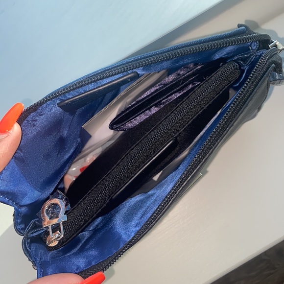 Salvatore Ferragamo x Eva Air Pouch Toiletry Bag - Picture 8 of 15